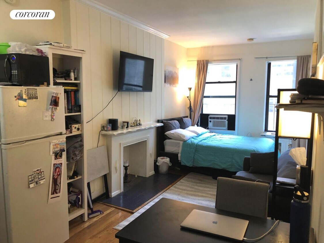 Primary Photo - 250 W 72nd St