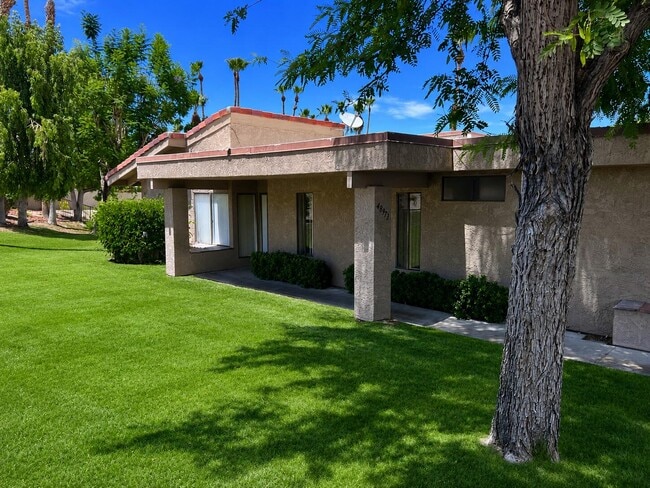Foto del edificio - 48973 Canyon Crest Ln