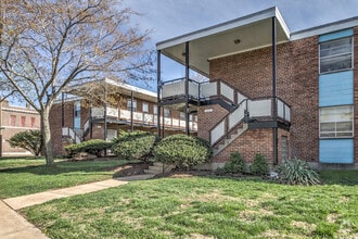 Building Photo - 3112 Arsenal St