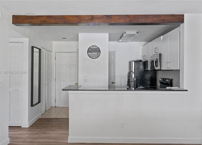 Foto del edificio - 1725 Palm Cove Blvd