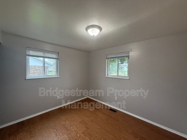 Foto del edificio - 4948 Leeper St