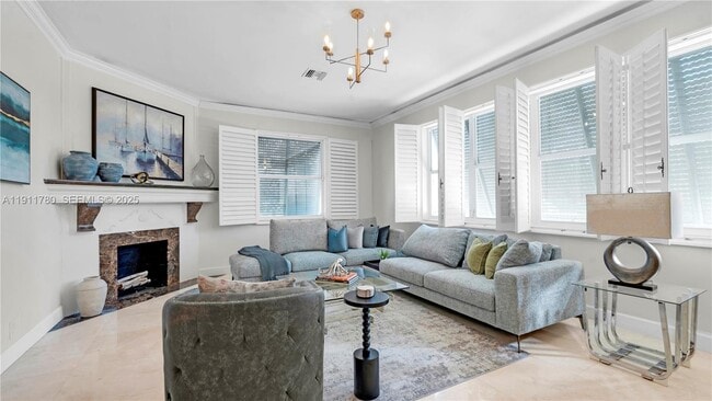 Building Photo - 623 NE 17th Way