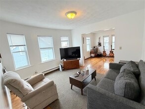 Building Photo - 27 Conwell Ave