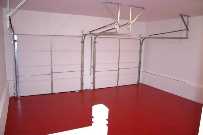 Building Photo - 13 Canal View Dr