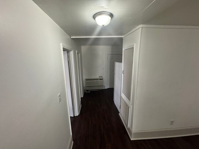 Foto del edificio - 817-819 Arlington Street