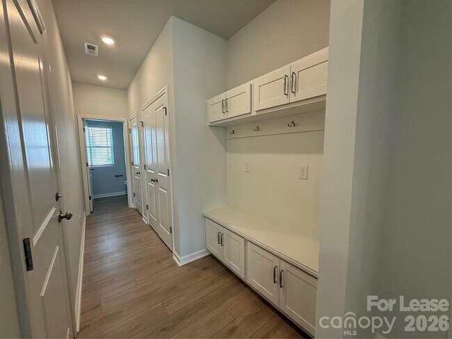 Building Photo - 6514 Harlech St