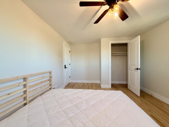 Foto del edificio - 9989 Dodge Dr