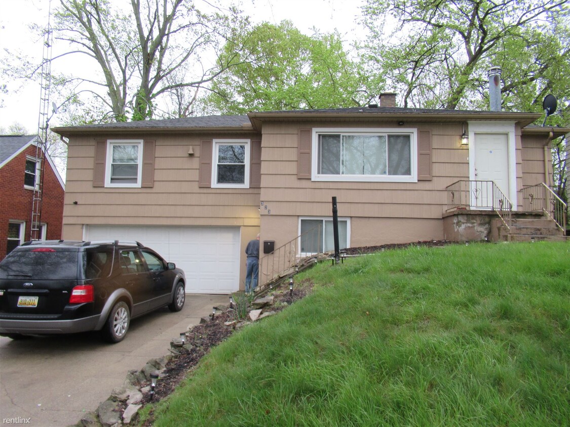 4-br-2-bath-house-323-westcombe-ave-house-rental-in-flint-mi-apartments