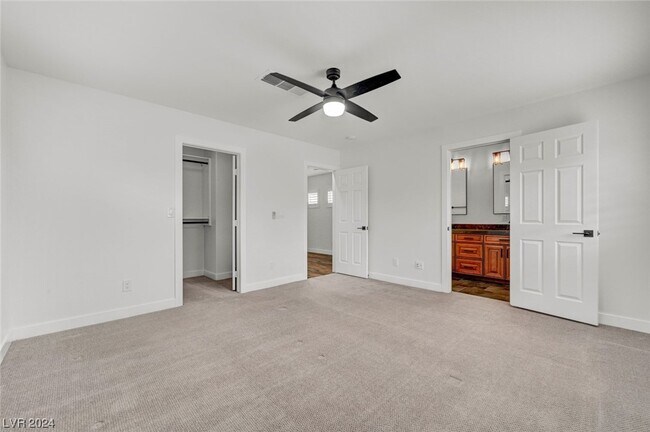 Foto del edificio - 10544 Allthorn Ave