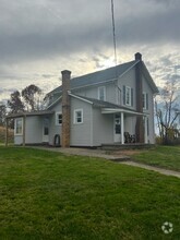 Building Photo - 682 W Clark Rd
