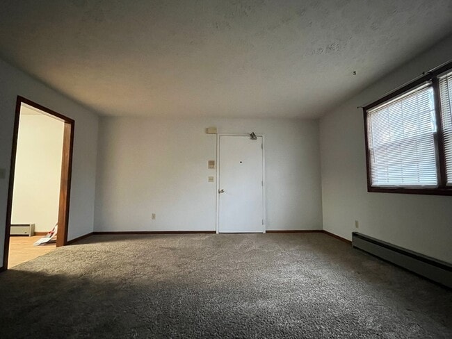 Building Photo - 1110 Columbus Cir N