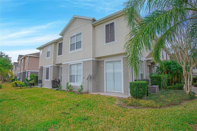 Foto del edificio - 6468 S Goldenrod Rd