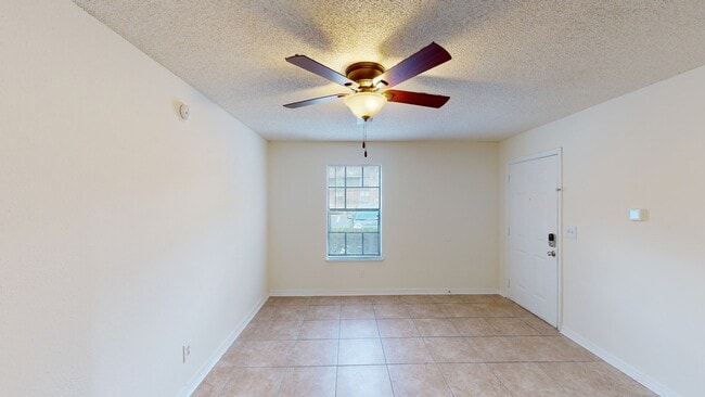 Interior Photo - Cambridge Woods