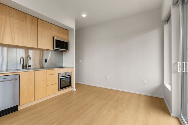 Foto del edificio - 7480 N Delaware Ave