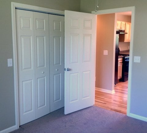 Building Photo - 3 Bdrm/2 Bath Ranch Home-Pell Lake