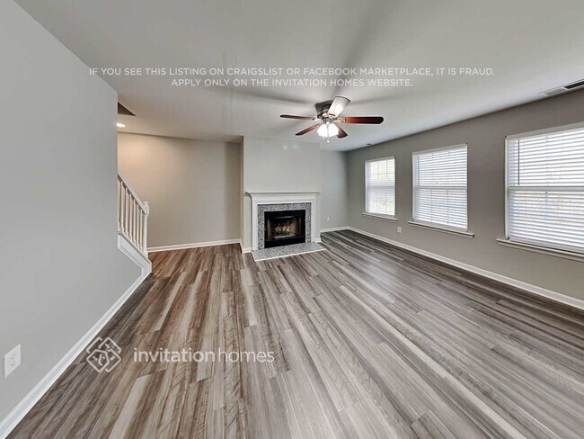 Foto del edificio - 216 Pebblestone Dr