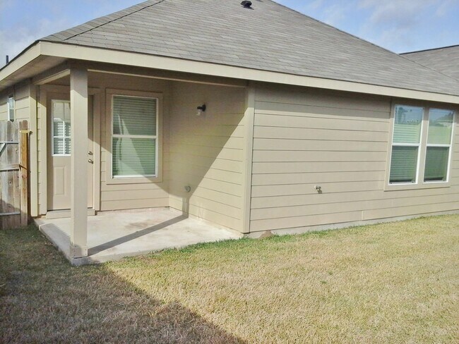 Foto del edificio - 14459 Platzer Dr