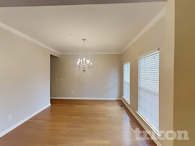 Building Photo - 4620 Van Leer Ct