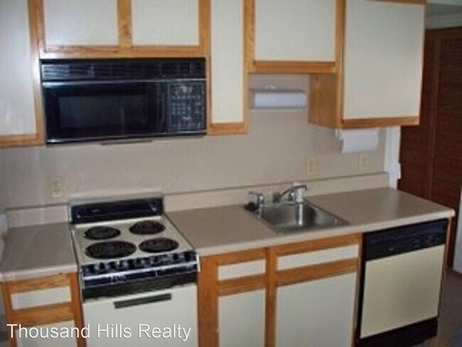 Foto del edificio - 2 br, 2 bath House - 9 Scenic Court  #9