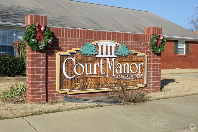 Foto del edificio - Court Manor Apartments