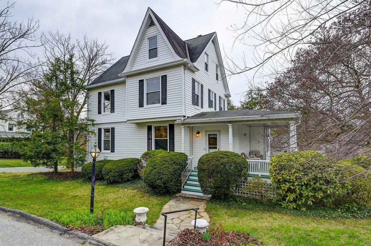Primary Photo - 1500 Carrollton Ave