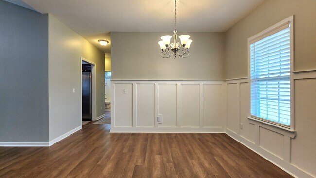 Building Photo - Beautiful 1 Story 4 Bedroom Home