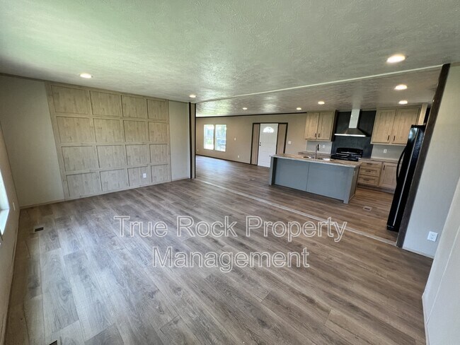 Foto del edificio - 16406 County Rd 1526 Ct
