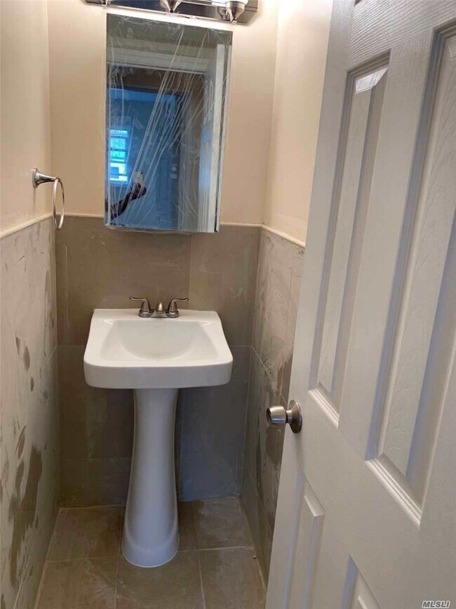 Foto del edificio - 135-33 Cheney St