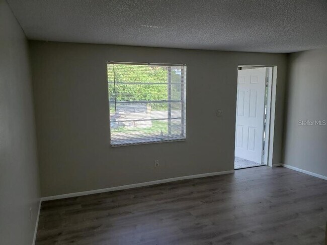 Foto del edificio - 6956 Brandywine Dr