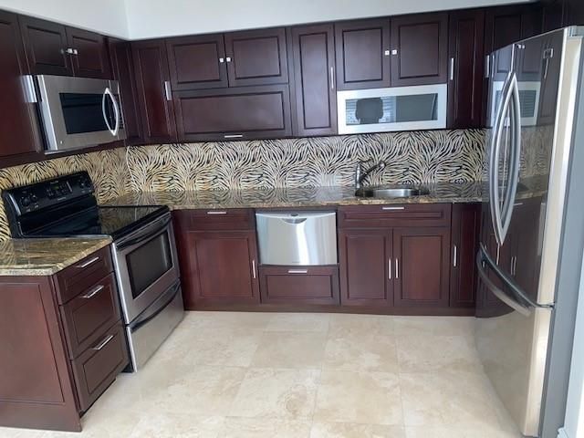 Foto principal - 3003 Terramar St
