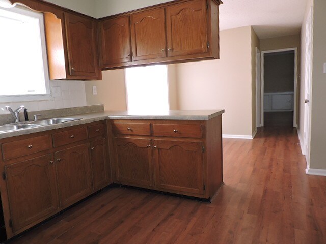 Foto del edificio - 8117 S Regis Pl