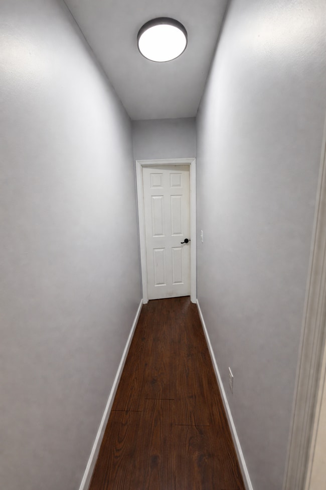 Building Photo - 1809 N 54th St