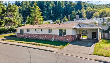Building Photo - 2460-2462 Bowman Rd
