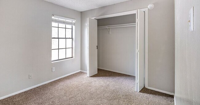 Foto del edificio - Birch Apartment Homes