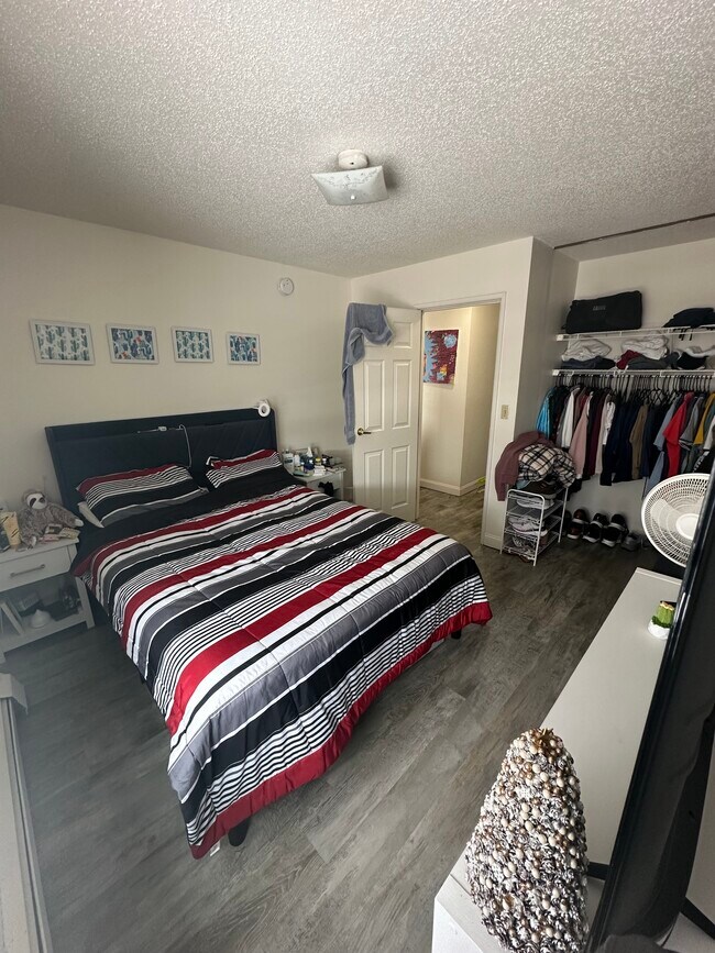 Foto del edificio - 1516 1st St E