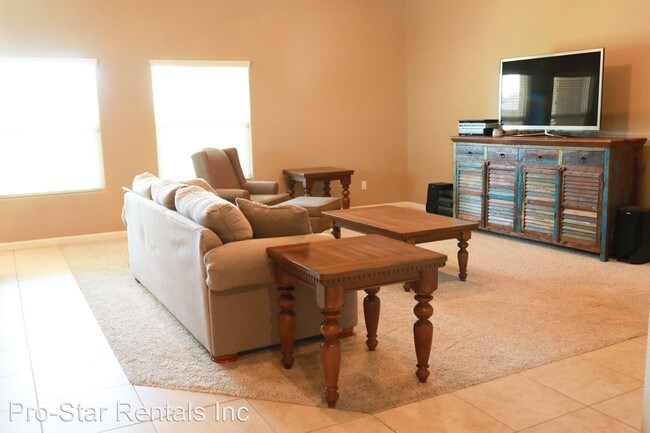 Foto del edificio - 4 br, 2 bath House - 1182 N Harold Pl