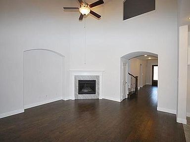 Building Photo - 3811 Wind Cave Bend