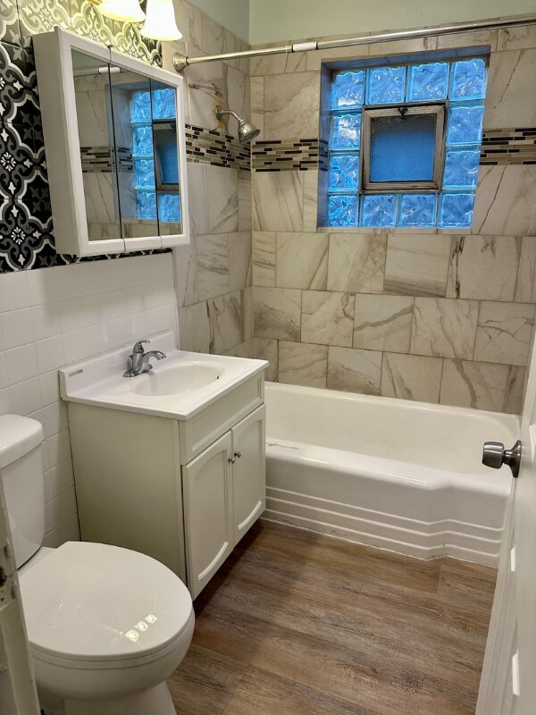 Foto del edificio - 1903 171st St