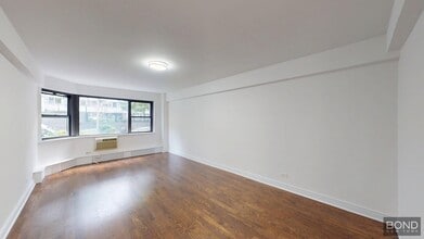 Building Photo - 219 E 69th St