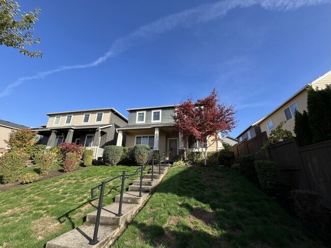 Foto del edificio - Spacious 4-Bedroom Home with Inviting Curb...