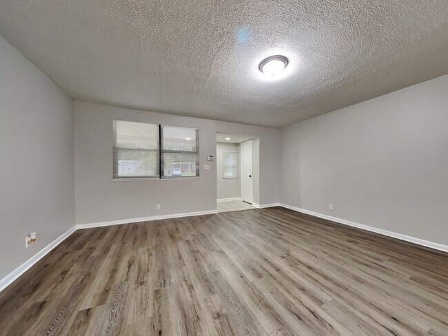 Foto del edificio - Ready to move in Arlington Area!!