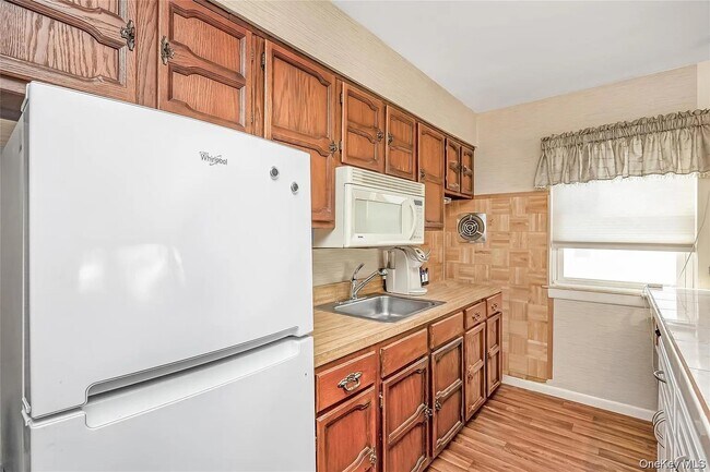 Foto del edificio - 10 Leanore Dr