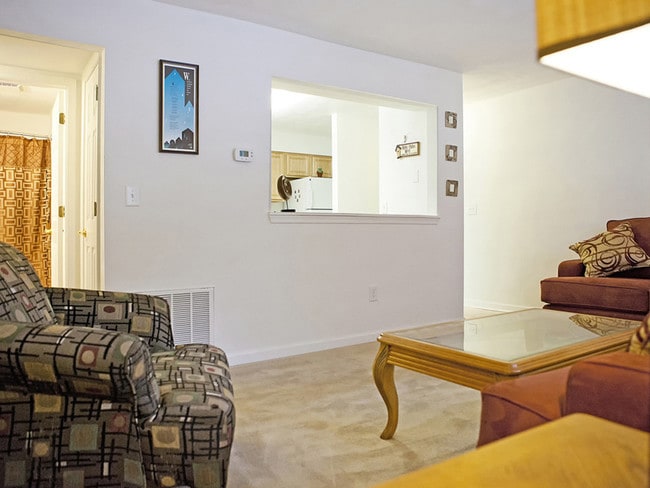 West Creek Manor Apartments Roanoke, VA