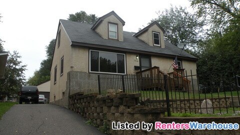 Primary Photo - 1209 44th Ave NE