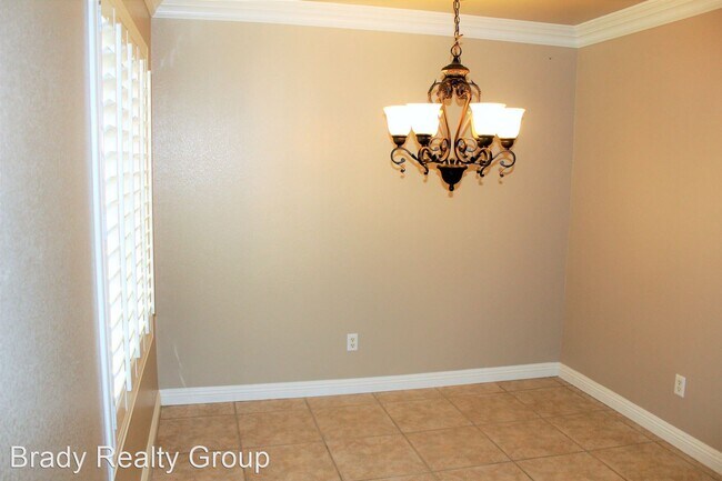 Building Photo - 3 br, 2.5 bath House - 907 Majestic Oak