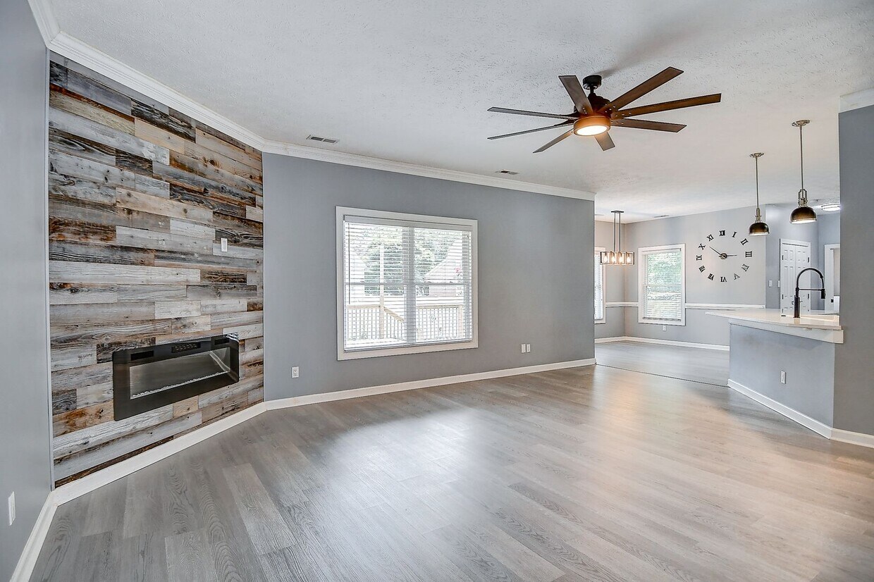 Foto principal - Tastefully Renovated Ranch in Hickory on q...