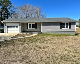 Building Photo - 115 Fieldcrest Dr