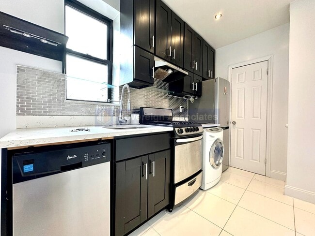 Foto del edificio - 109 W 105th St