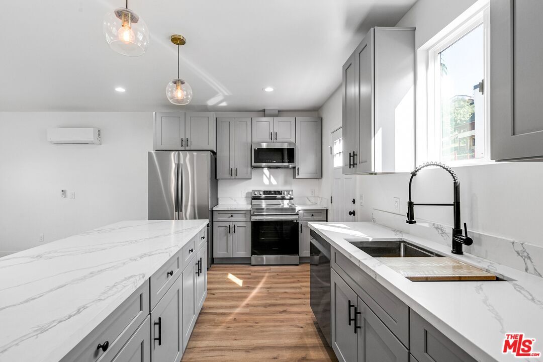 Foto principal - 1622 Morton Ave