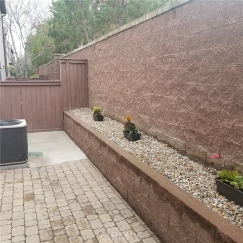 Foto del edificio - 8398 Edgewood St